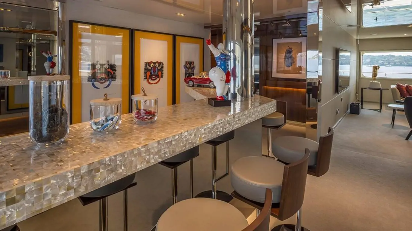 Yacht Serenity 237 | Yachts