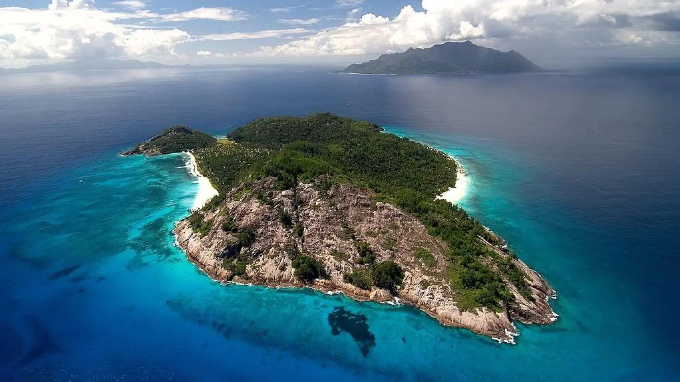 North Island | Indian Ocean Islands