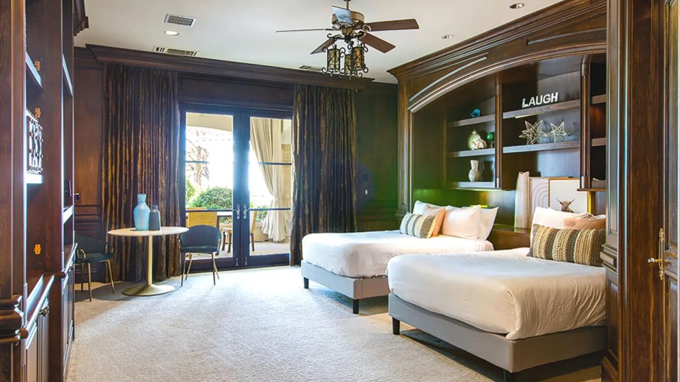Chateau Dumont | Palm Springs