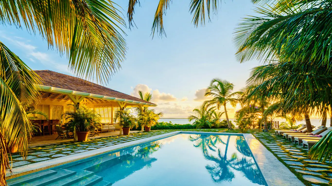 The Beacon Hill Estate | Bahamas