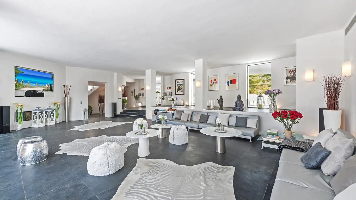 Tiana Island | Mediterranean Islands