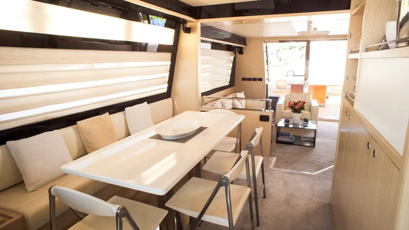 Yacht Dolce Mia 76 | Yachts