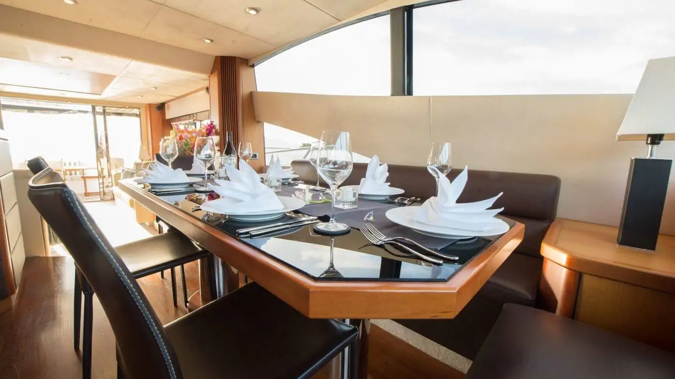 Yacht Oasis 73 | Yachts