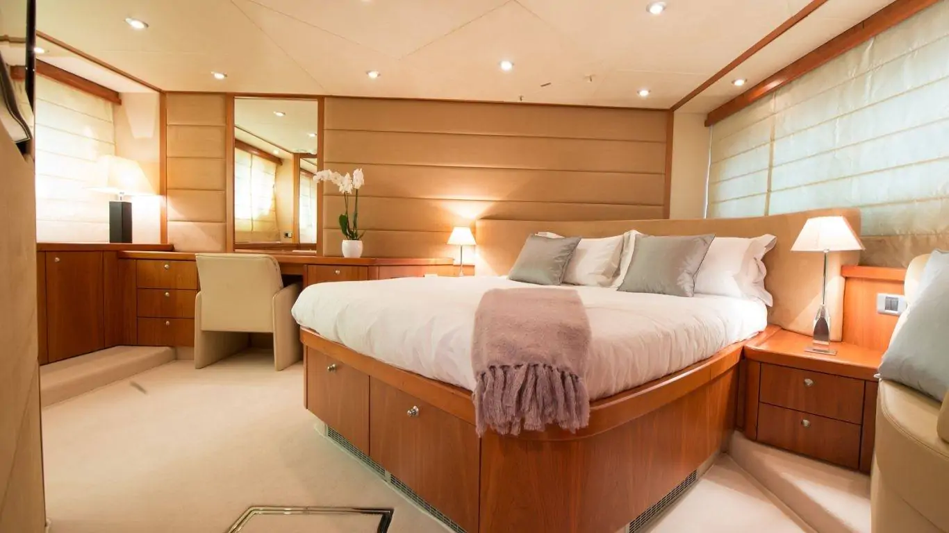 Yacht Oasis 73 | Yachts