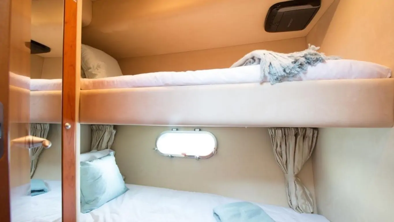 Yacht Oasis 73 | Yachts