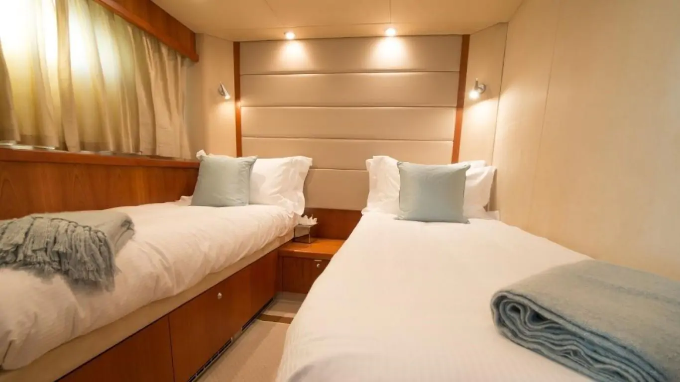 Yacht Oasis 73 | Yachts