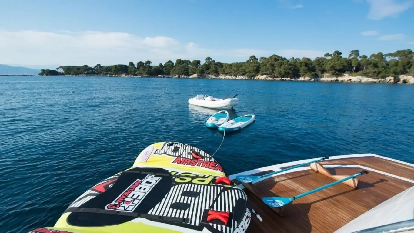 Yacht Oasis 73 | Yachts