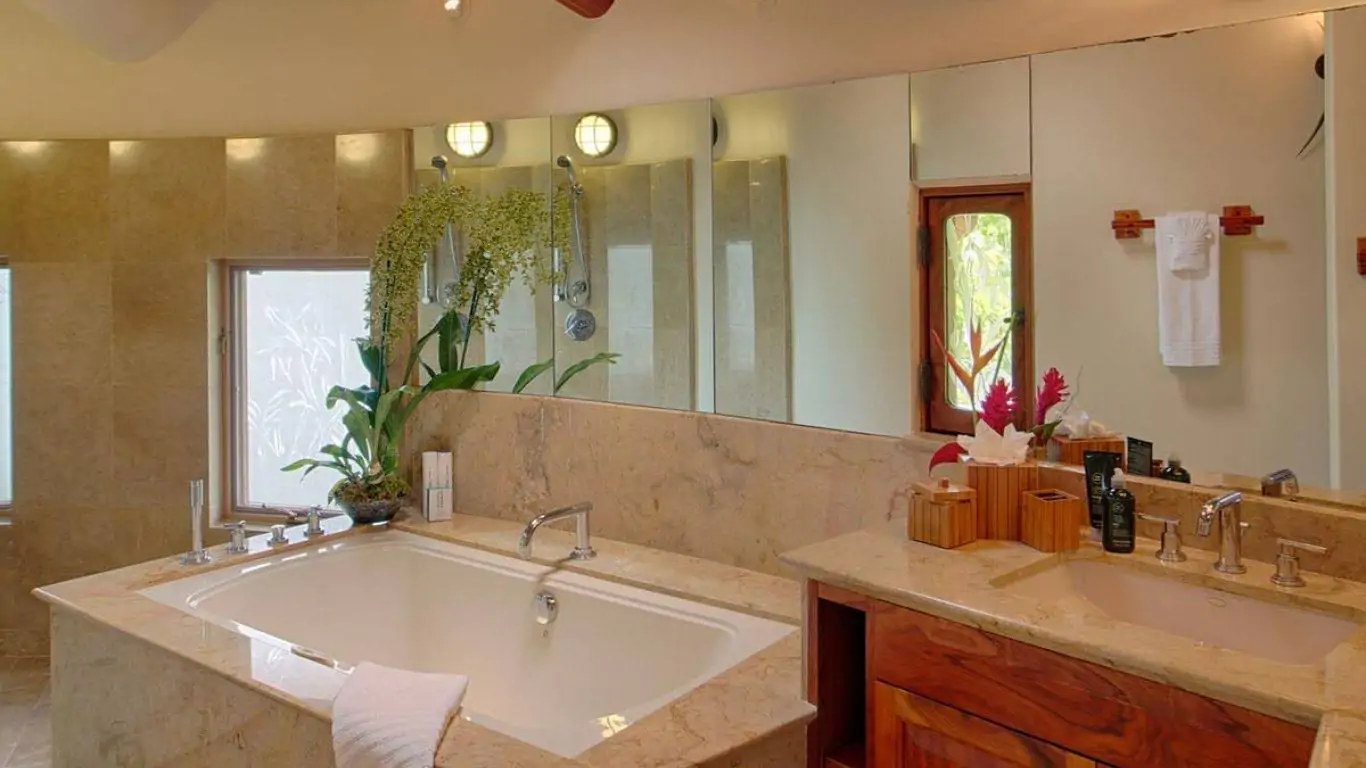 Paul Mitchell Estate | Oahu