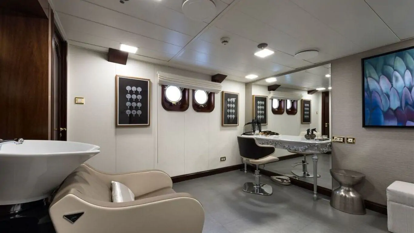 Yacht Chakra 282 | Yachts