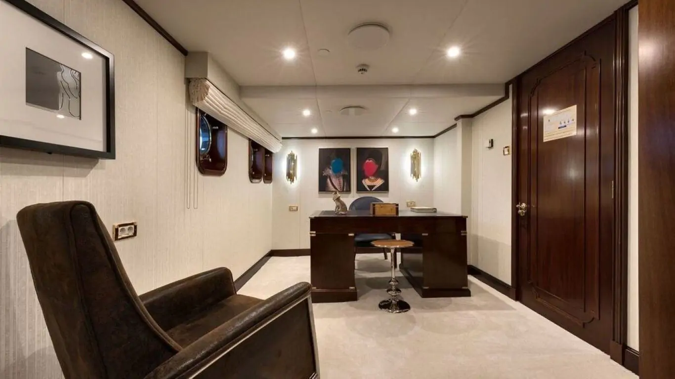 Yacht Chakra 282 | Yachts