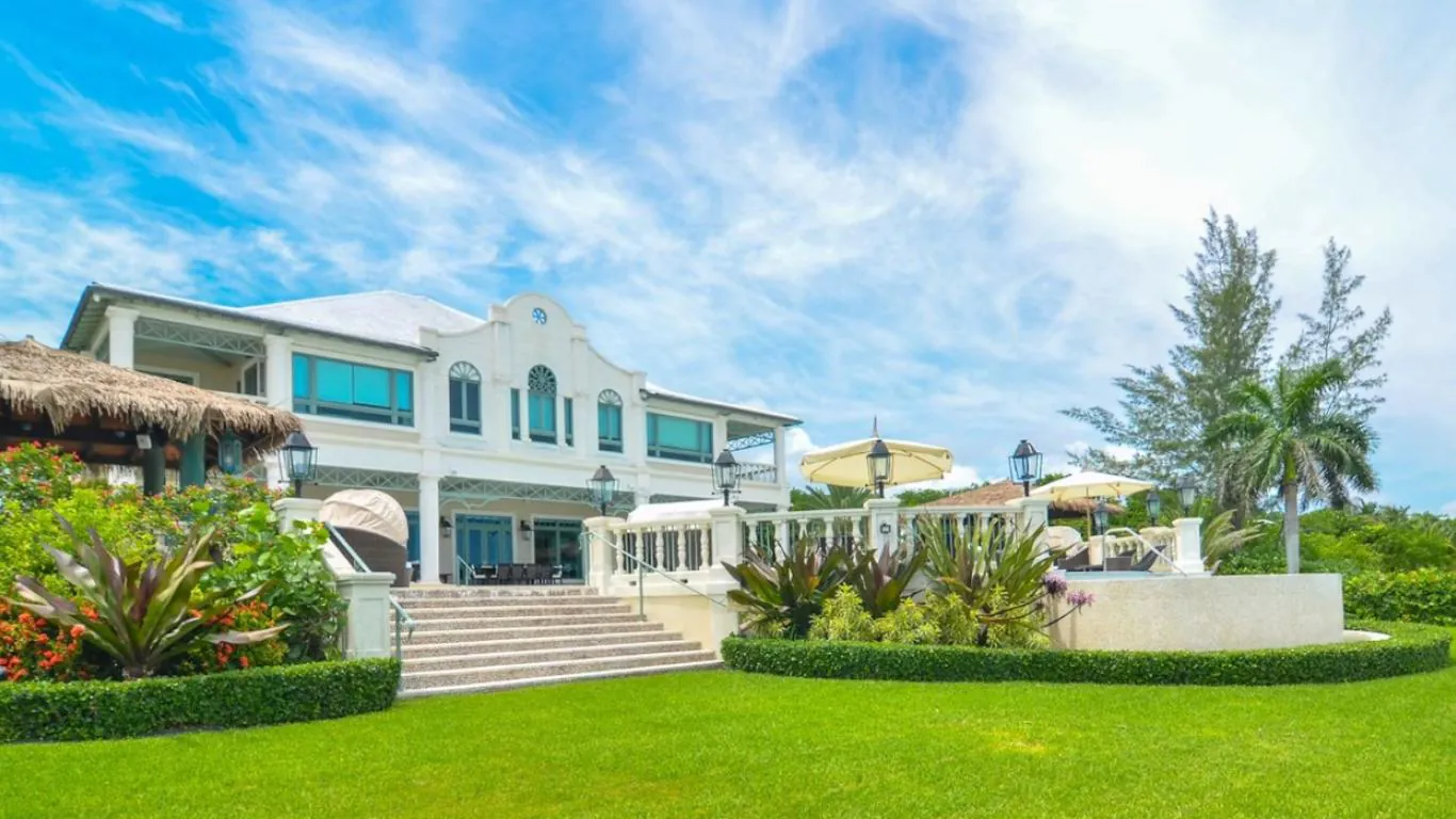 Villa Cara | Bahamas