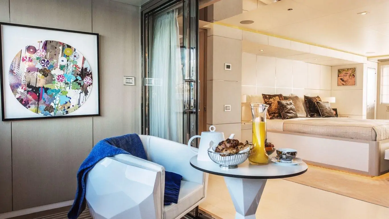 Yacht Light Holic 197 | Yachts