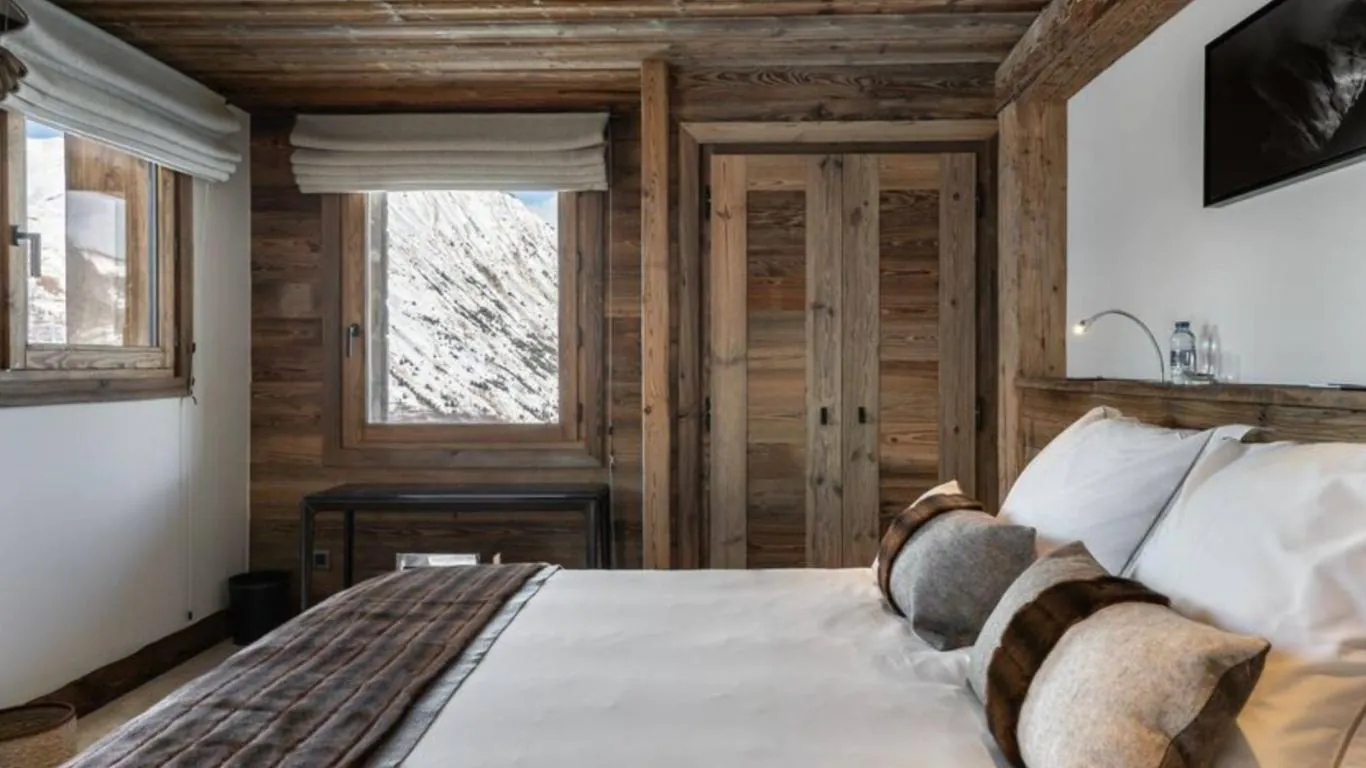 Chalet Pure White Crystal | Rest of France