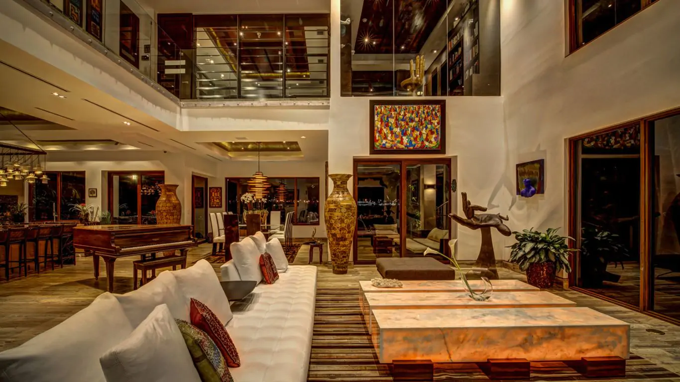 Villa Viola | Miami