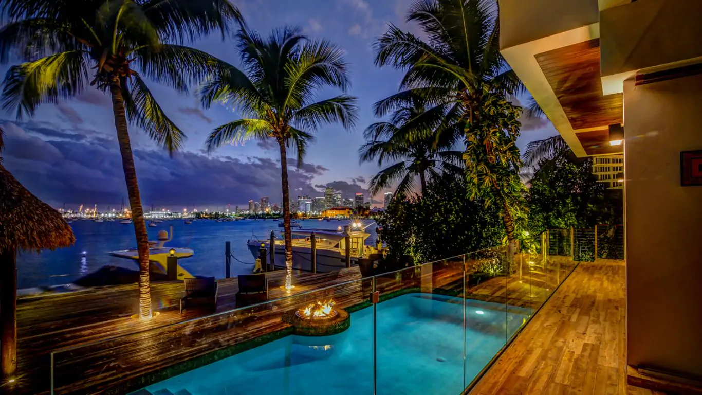 Villa Viola | Miami
