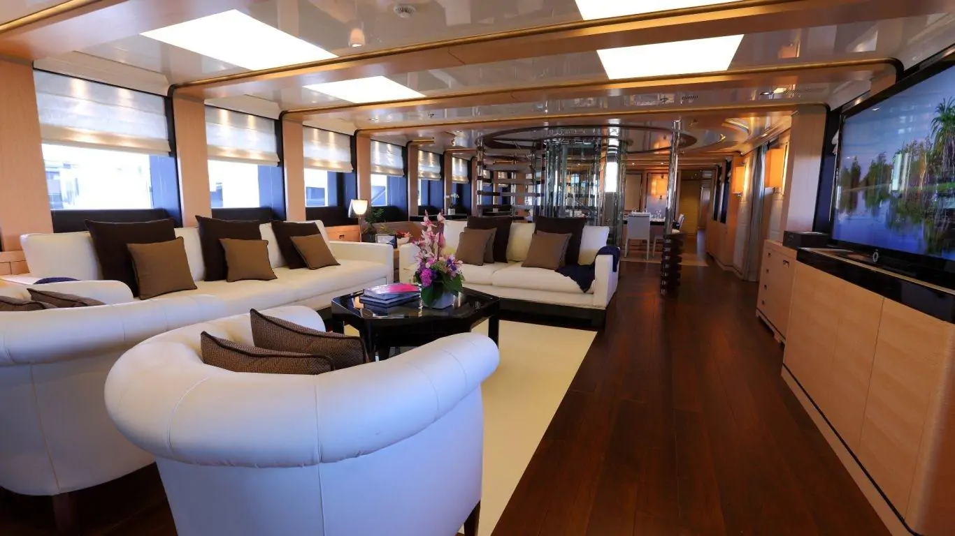 Yacht 2 Ladies 152 | Yachts