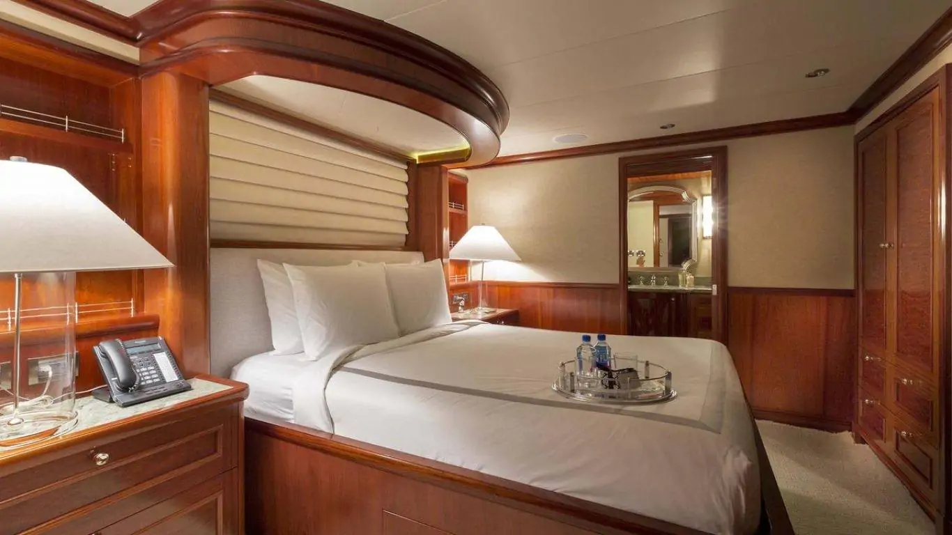 Yacht Far From It 142 | Yachts