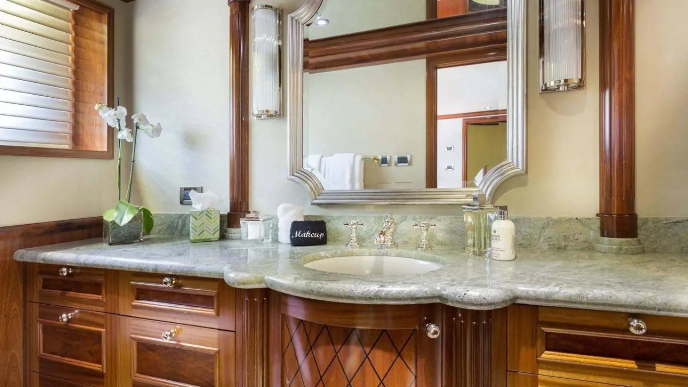 Yacht Far From It 142 | Yachts