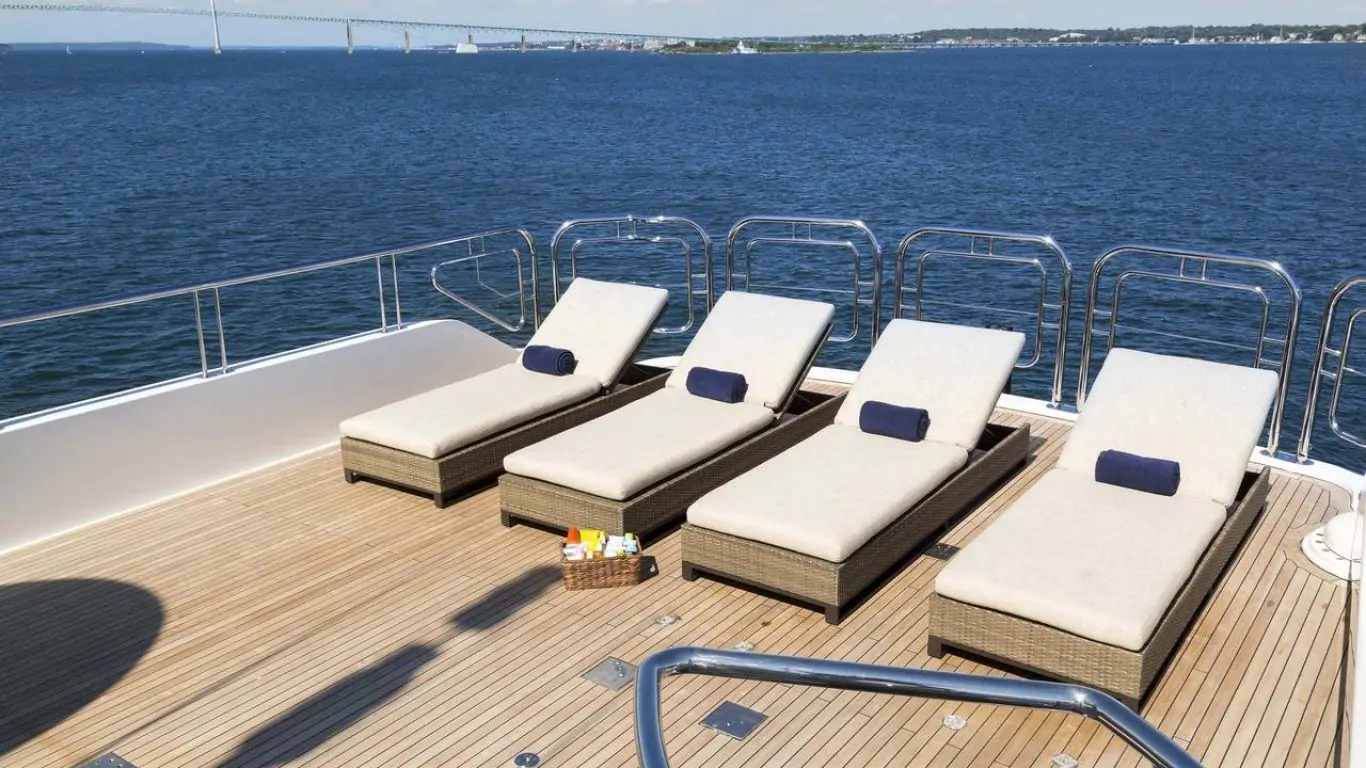 Yacht Far From It 142 | Yachts