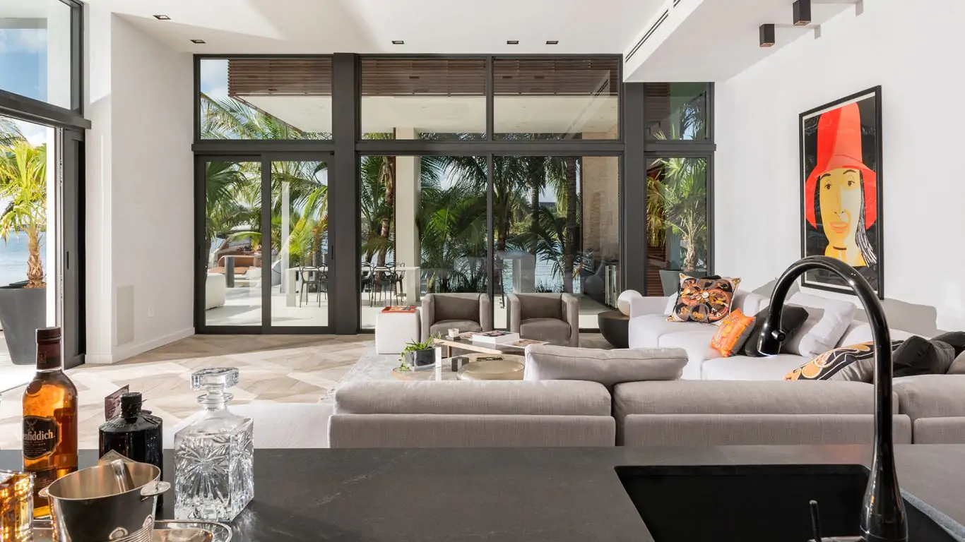 Villa Abigal | Miami