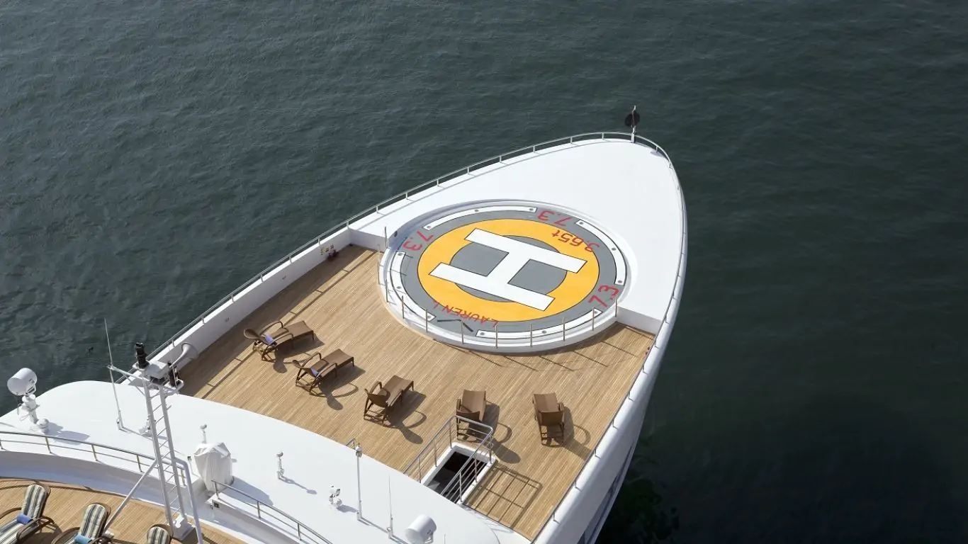 Yacht Lauren L 295 | Yachts