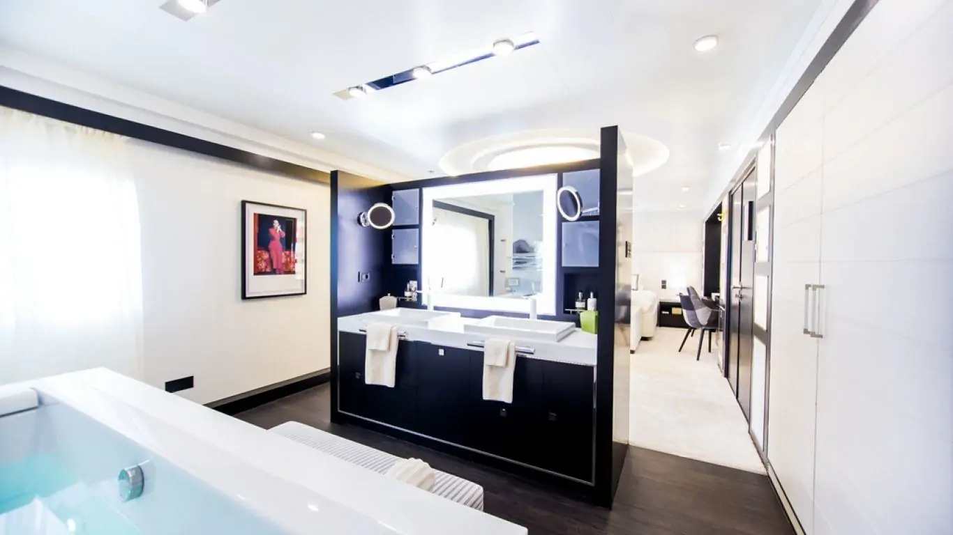 Yacht Saluzi 226 | Yachts