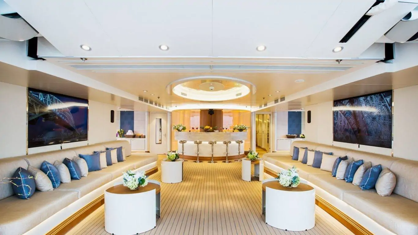 Yacht Moonlight II 300 | Yachts