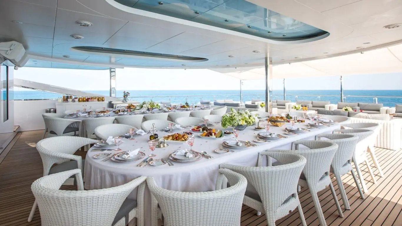 Yacht Moonlight II 300 | Yachts