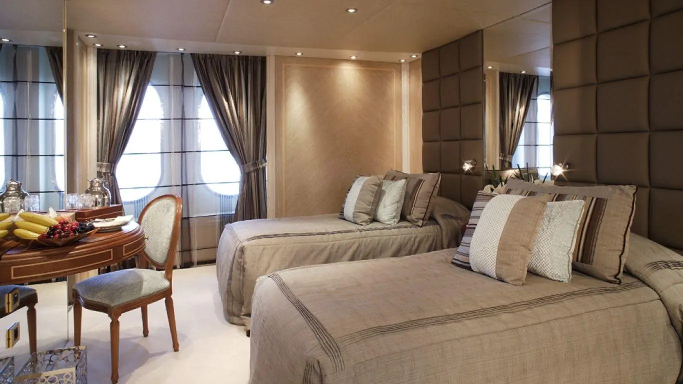 Yacht Moonlight II 300 | Yachts