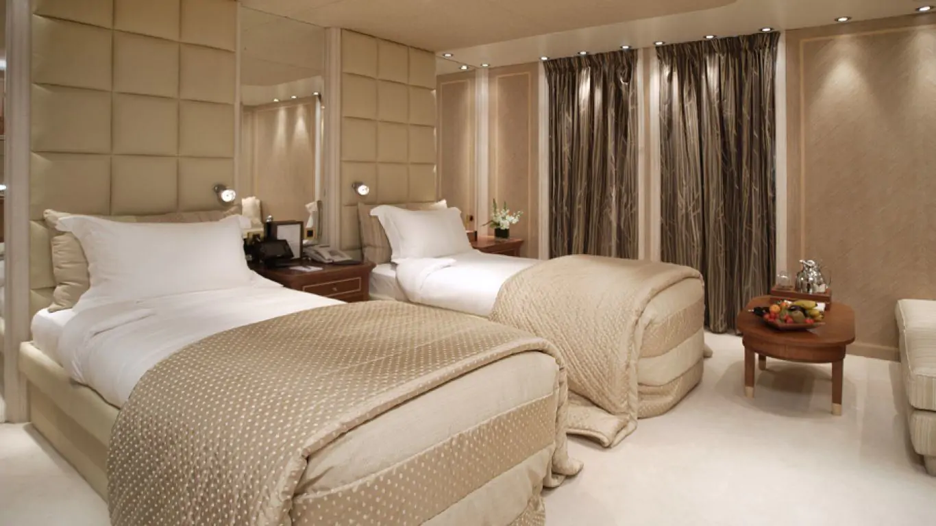 Yacht Moonlight II 300 | Yachts