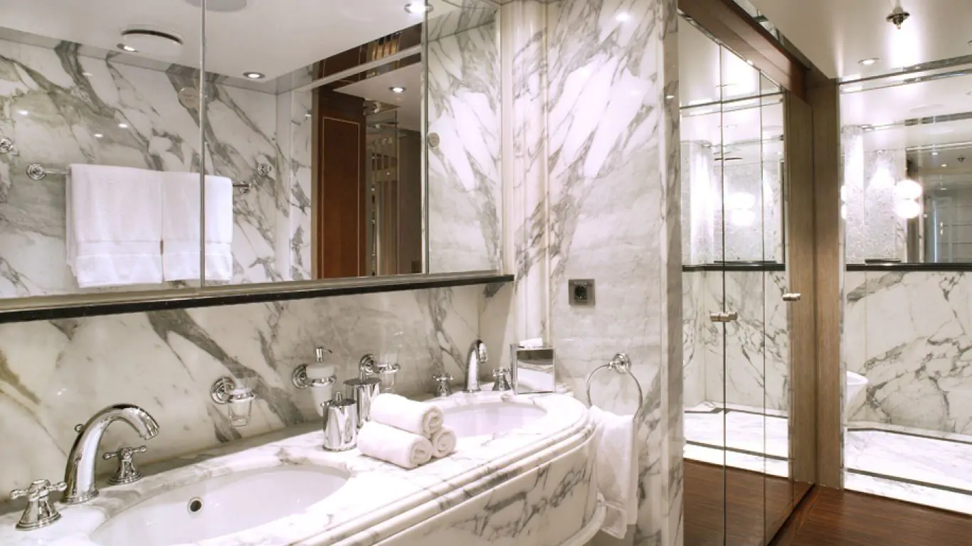 Yacht Moonlight II 300 | Yachts