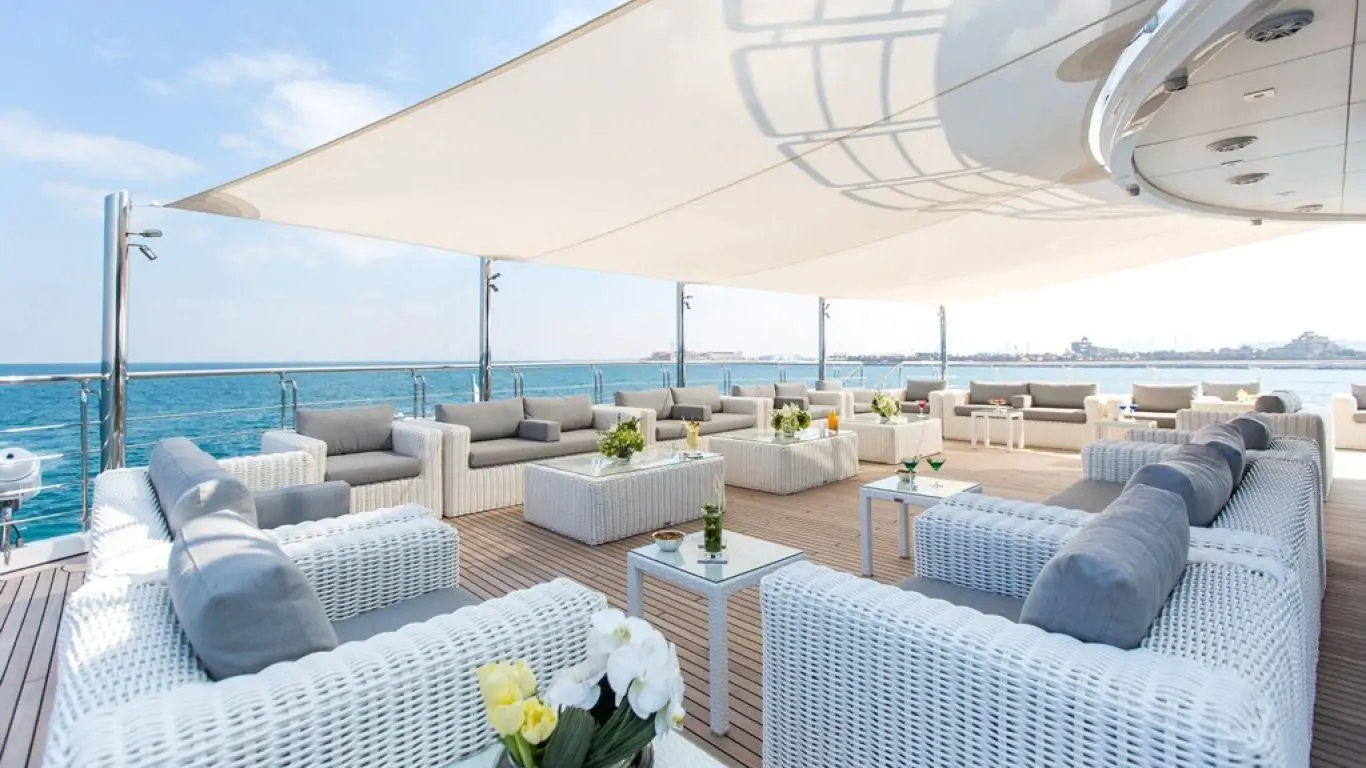 Yacht Moonlight II 300 | Yachts