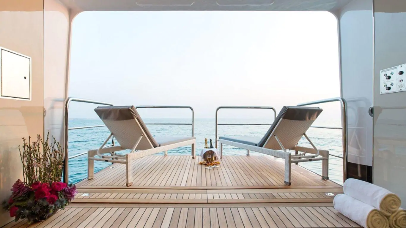 Yacht Moonlight II 300 | Yachts