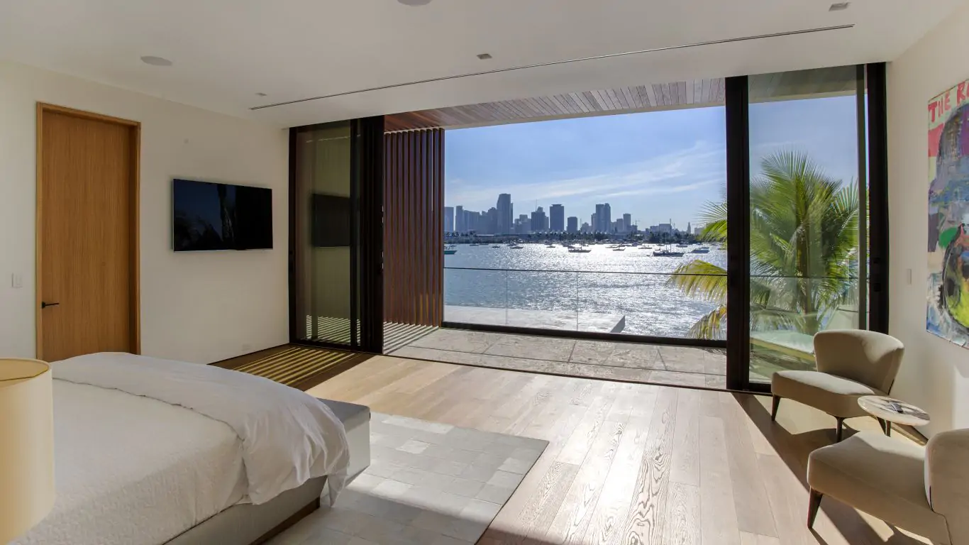 Villa Diana | Miami