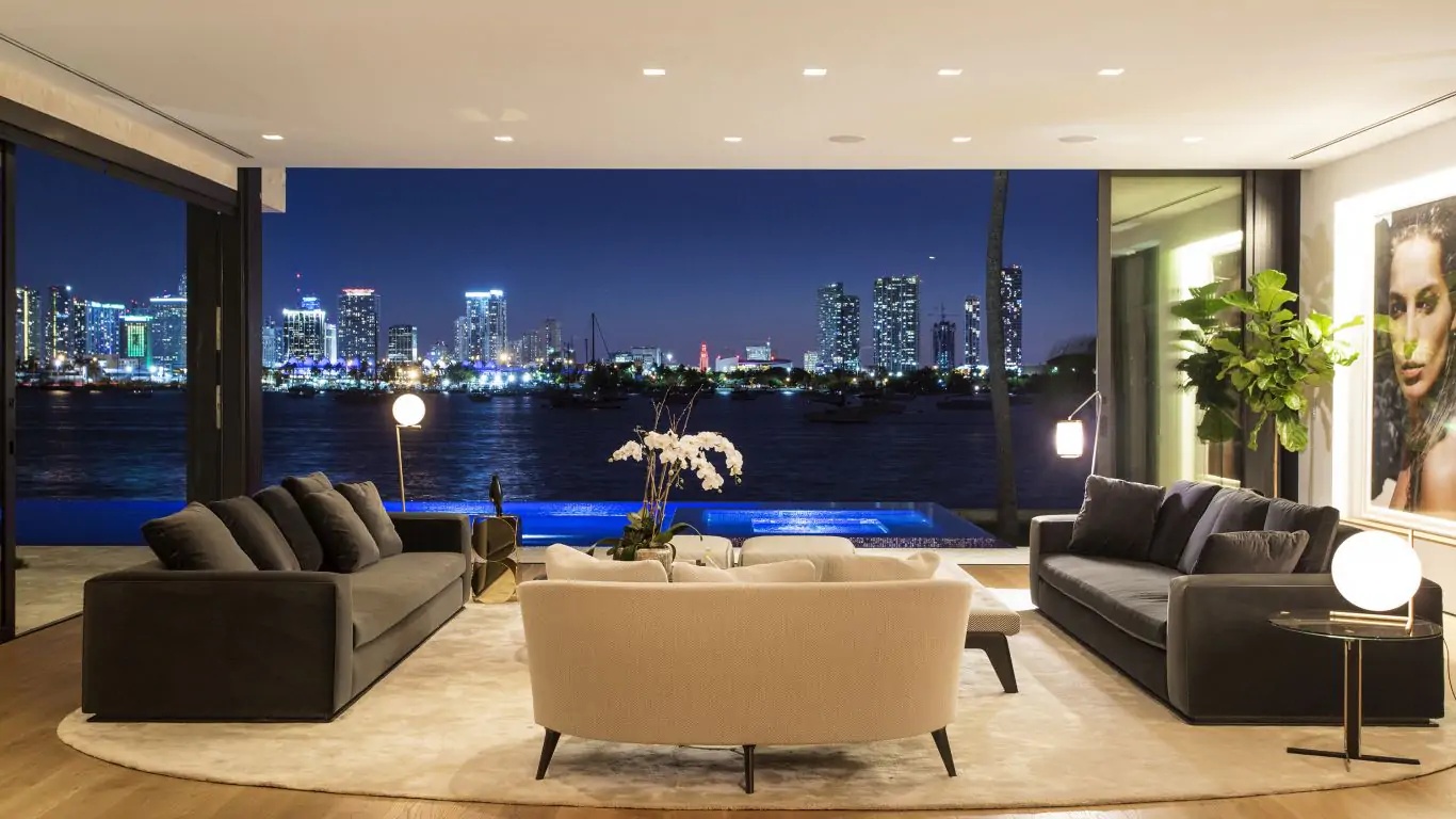 Villa Diana | Miami