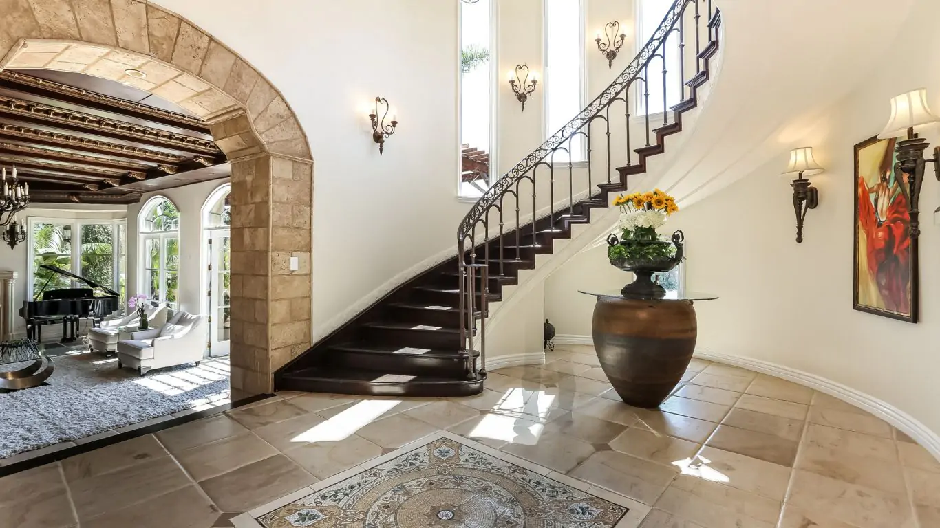 Bella Villa Resort | Los Angeles