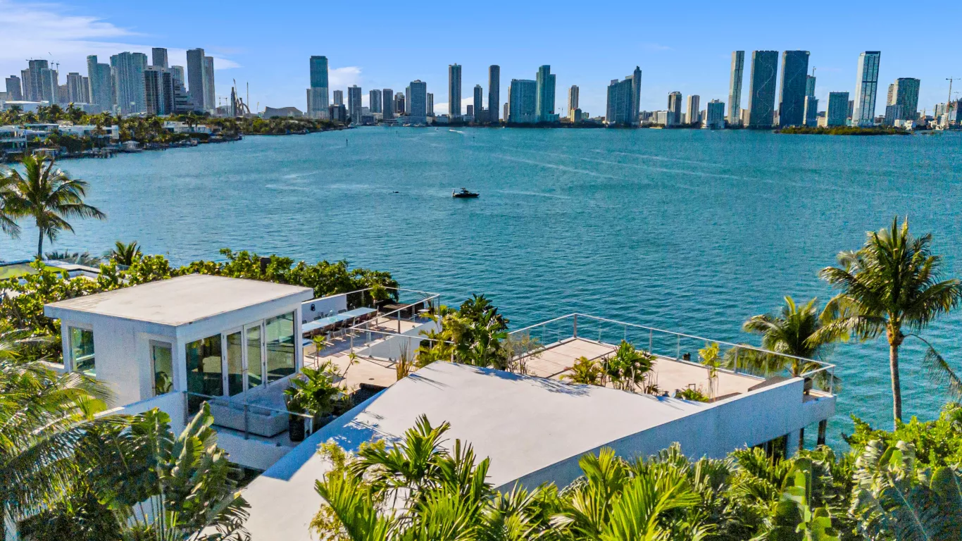 Villa Corra | Miami