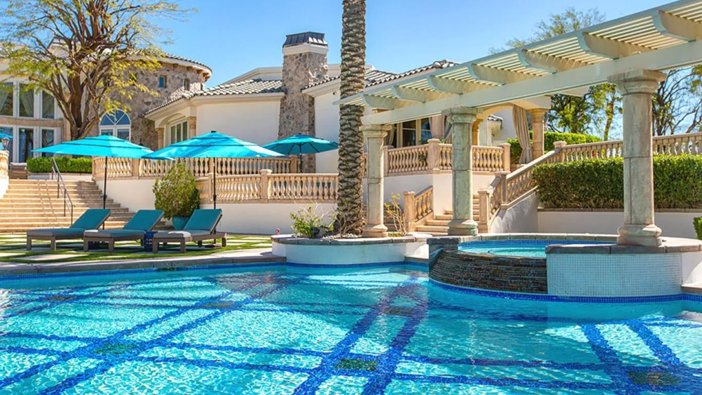 Chateau Dumont | Palm Springs
