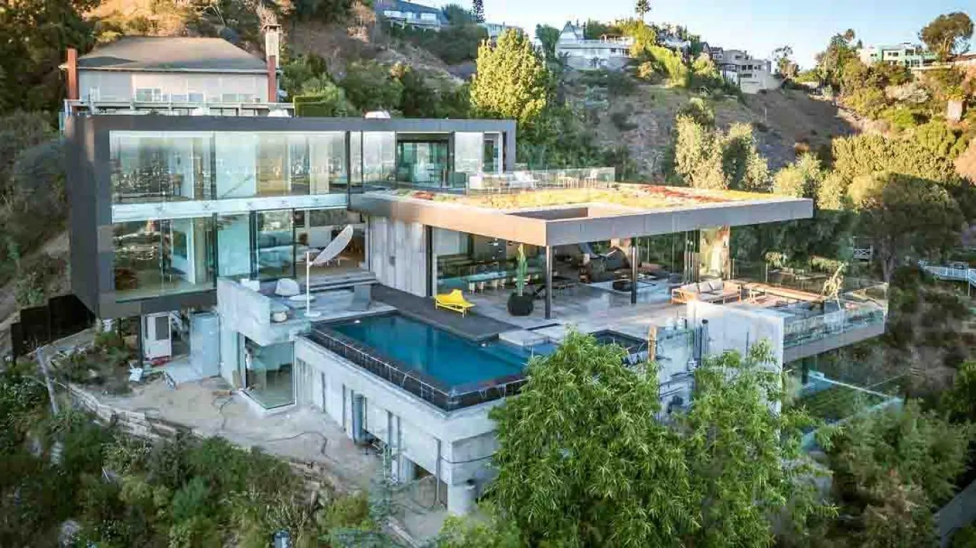 Villa Selena | Los Angeles