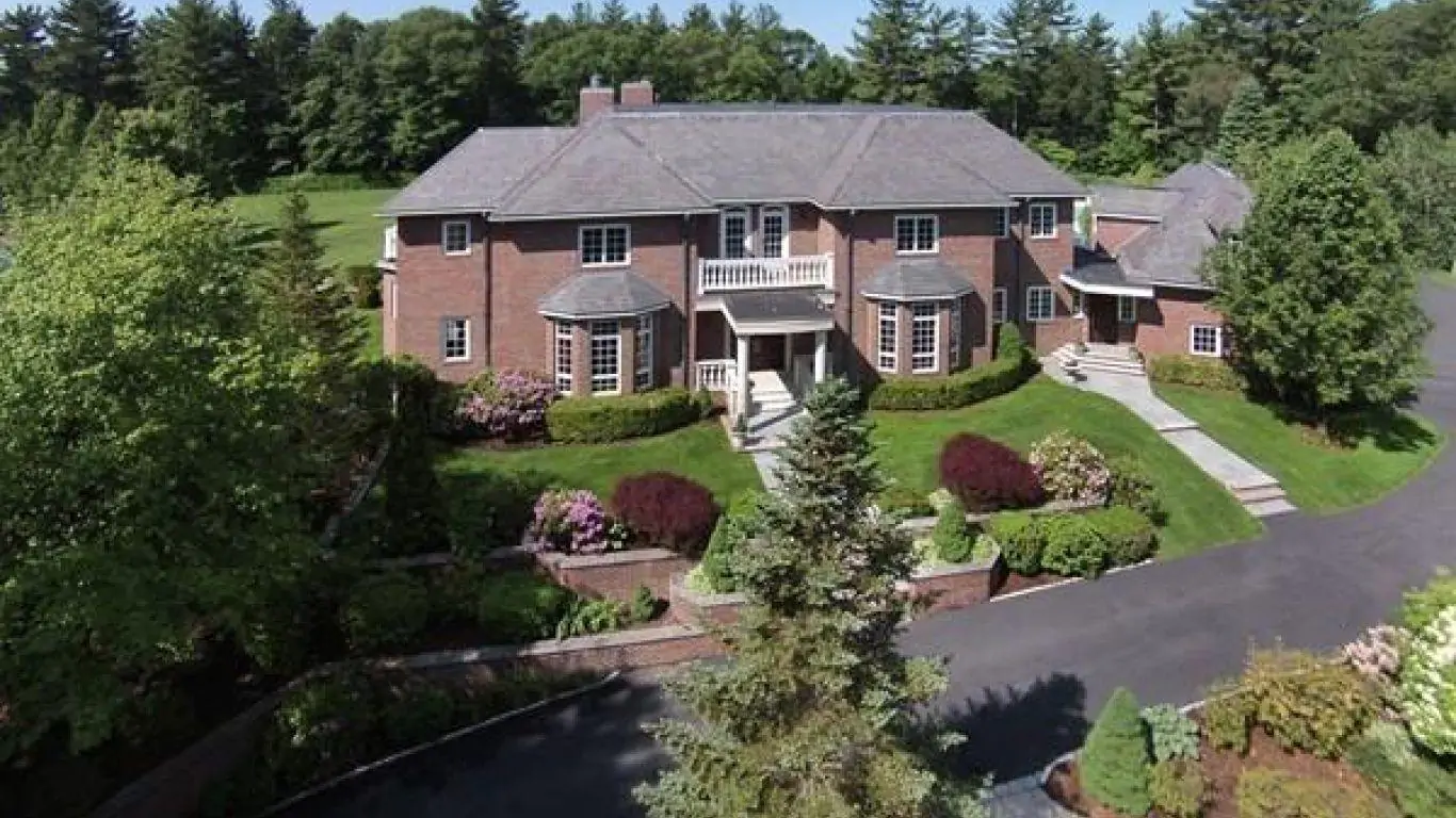 Villa Erin | Boston