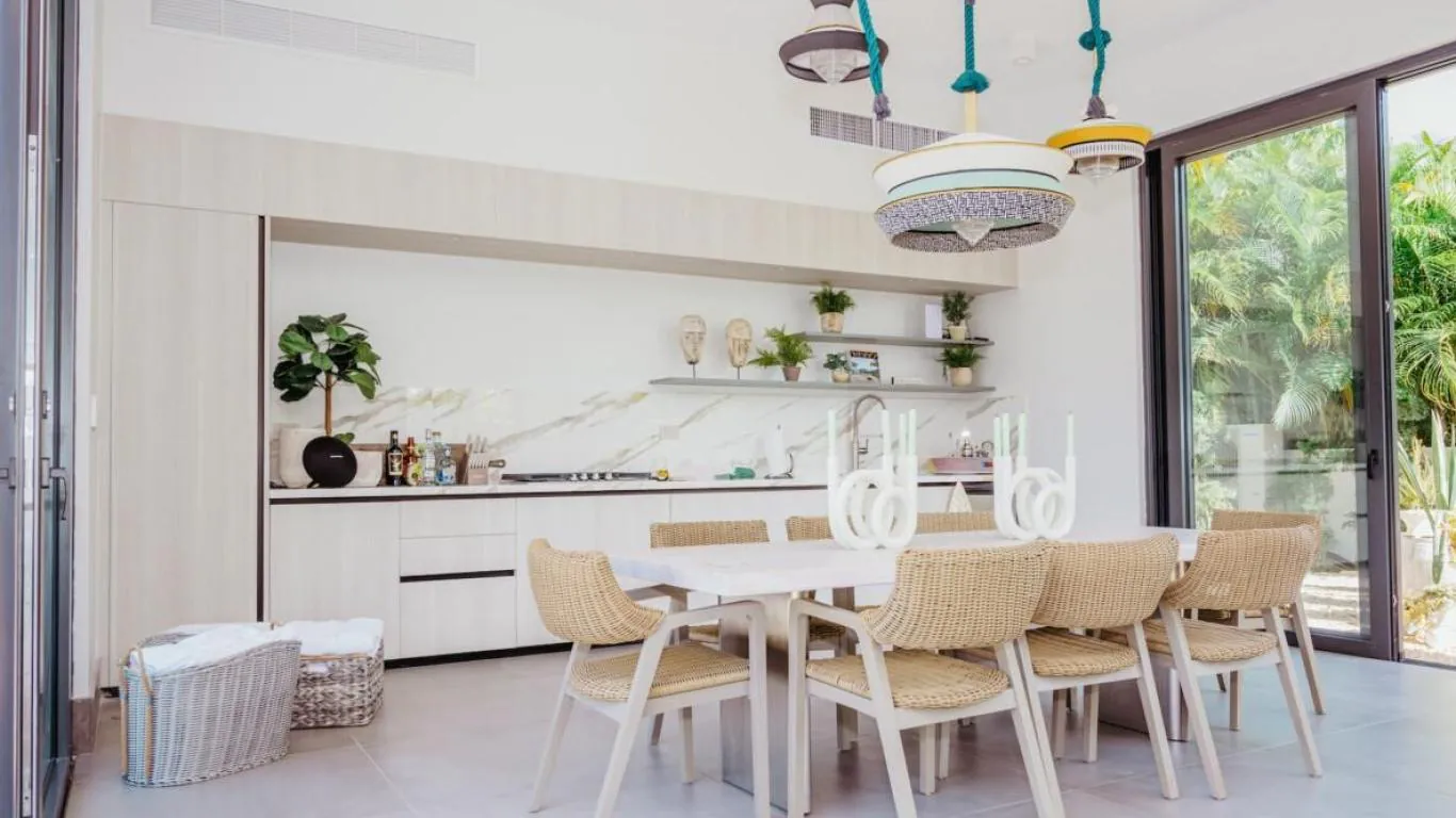 Casa Roble | Casa De Campo