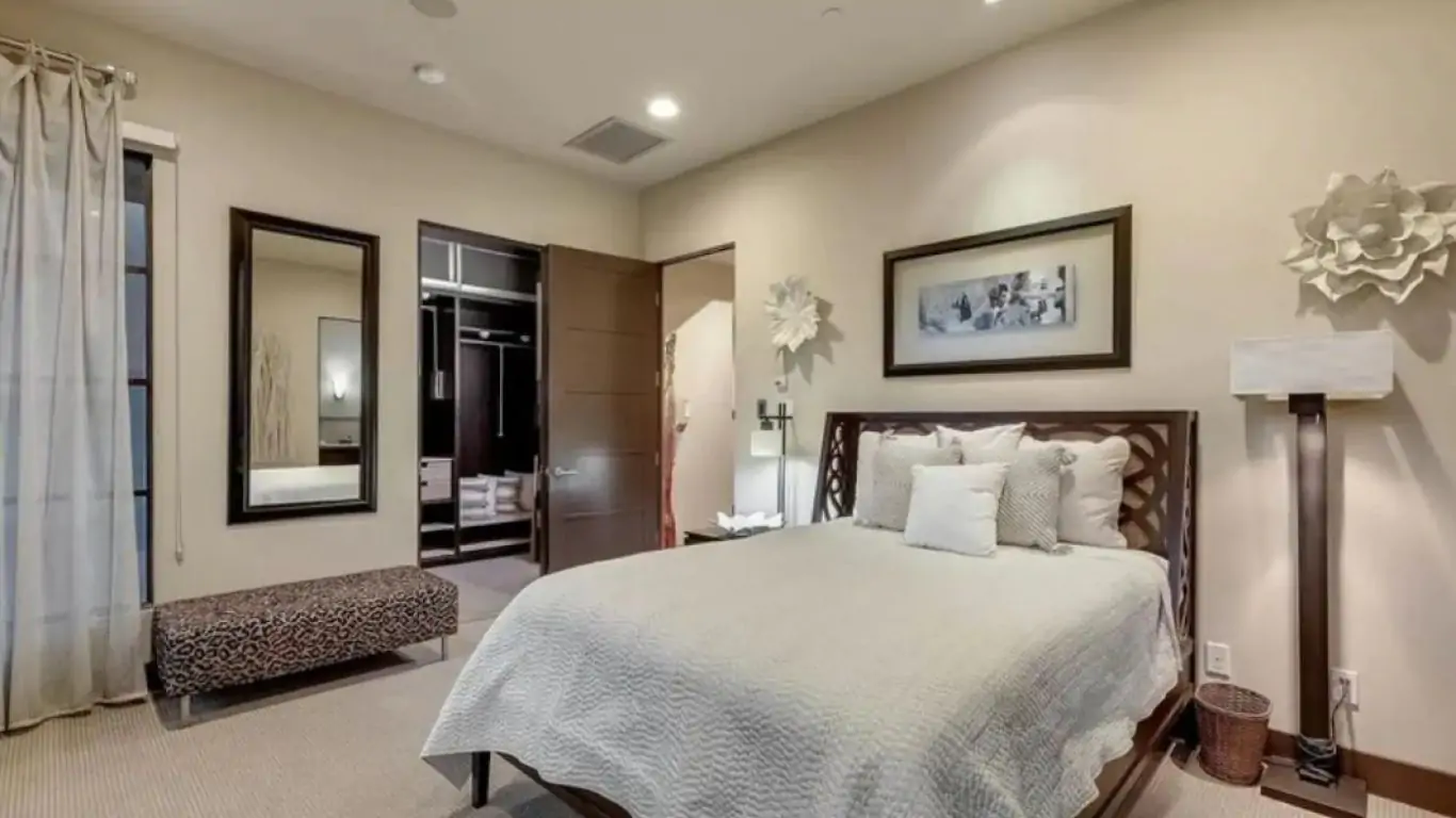 Villa Thea | Las Vegas