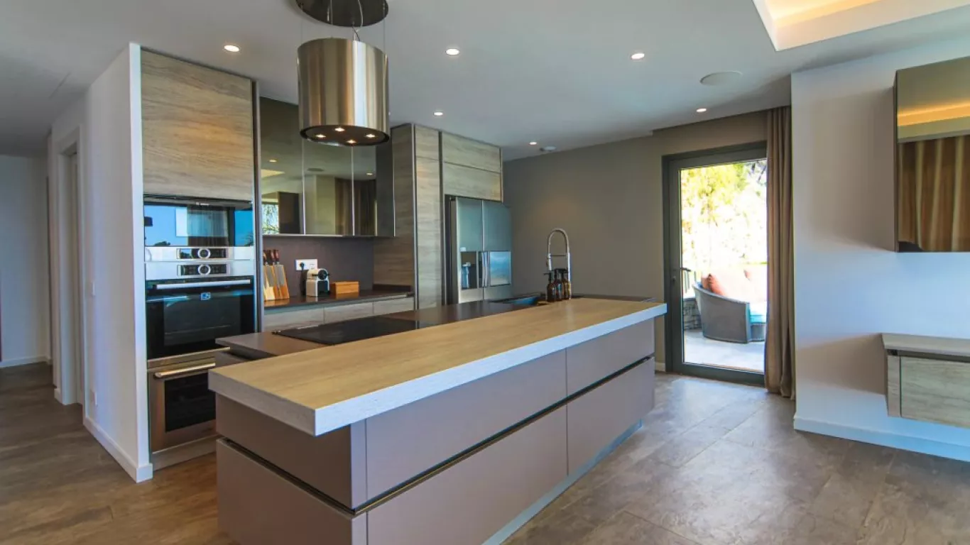 Villa Serangan | Monaco