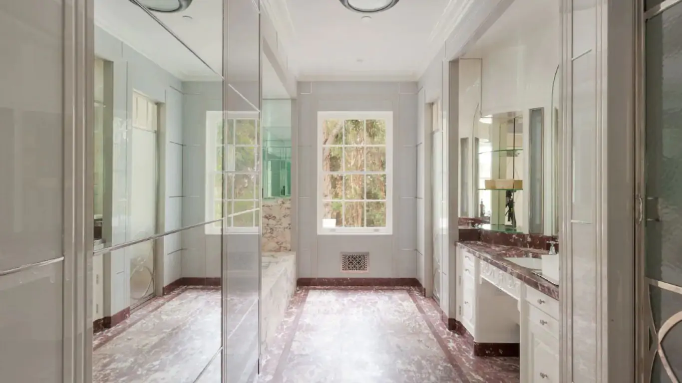 Villa Evangelina | Los Angeles