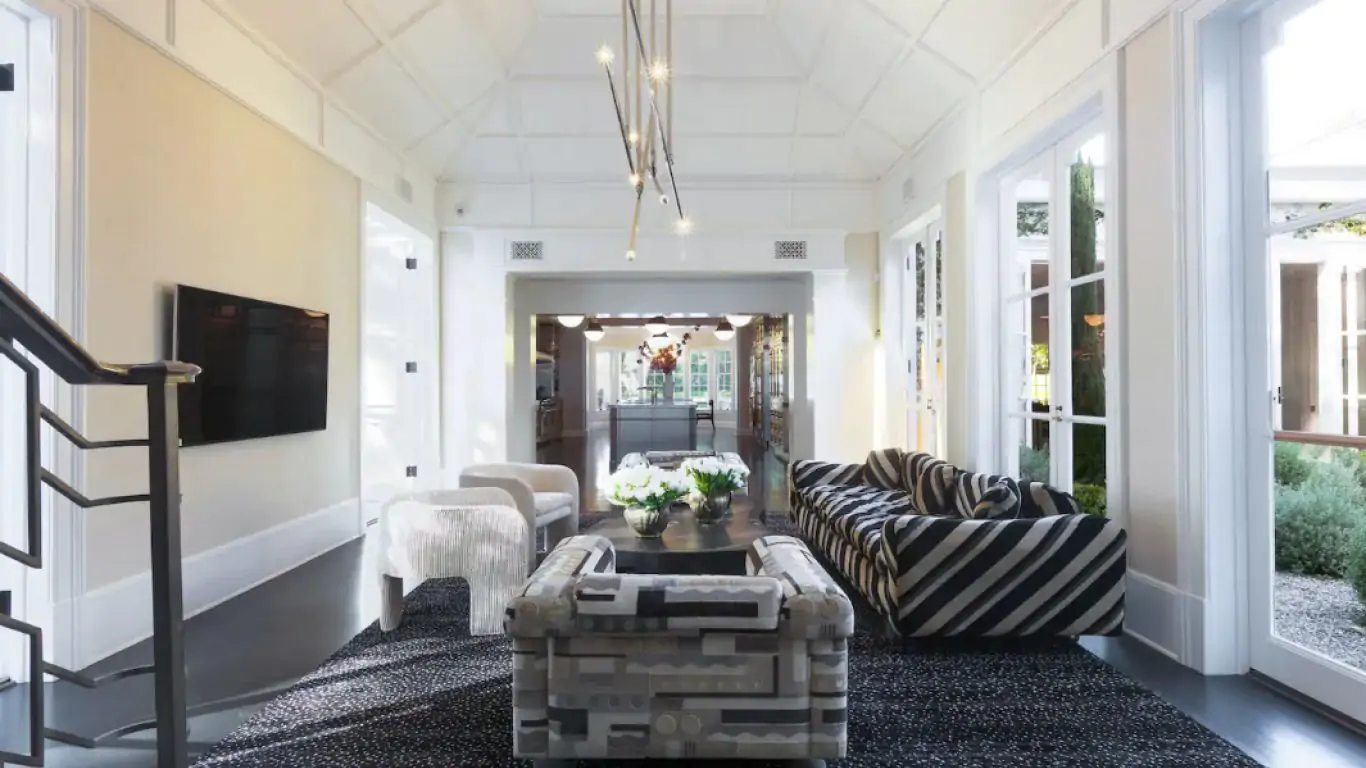 Villa Evangelina | Los Angeles