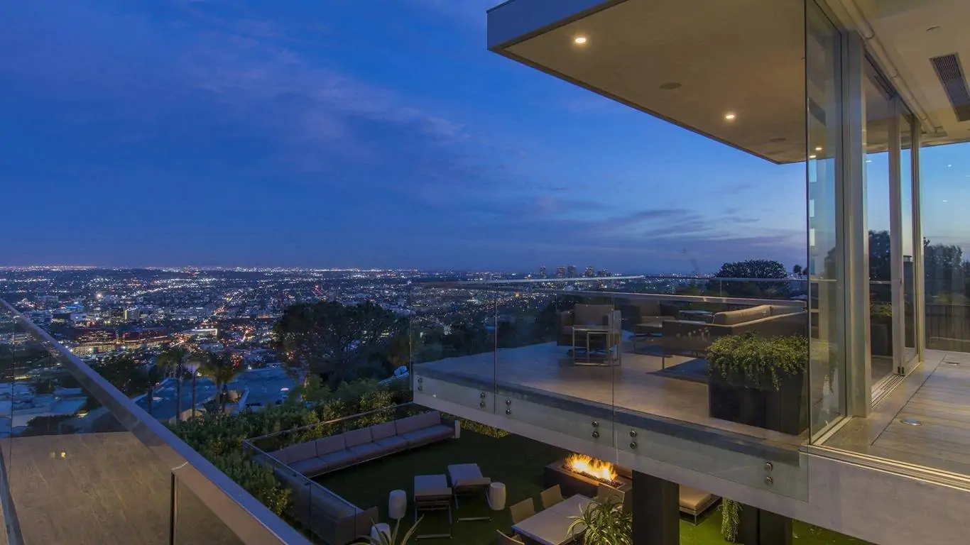 Villa Magda | Los Angeles