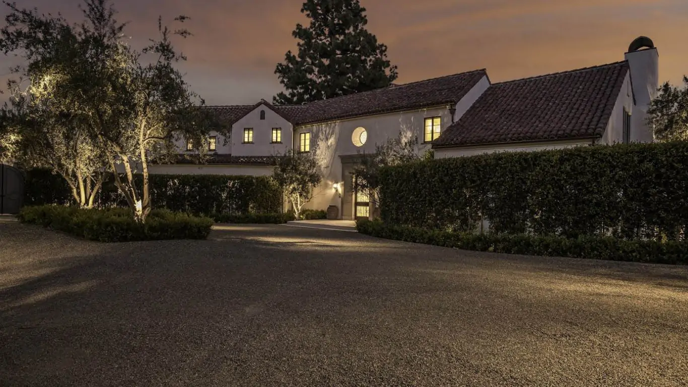 Villa Larisa | Los Angeles