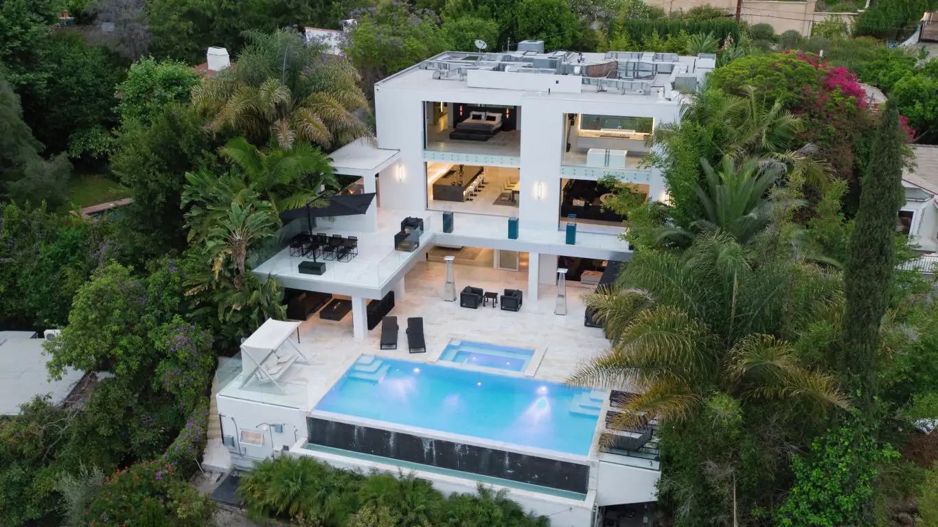 Villa Daphne | Los Angeles