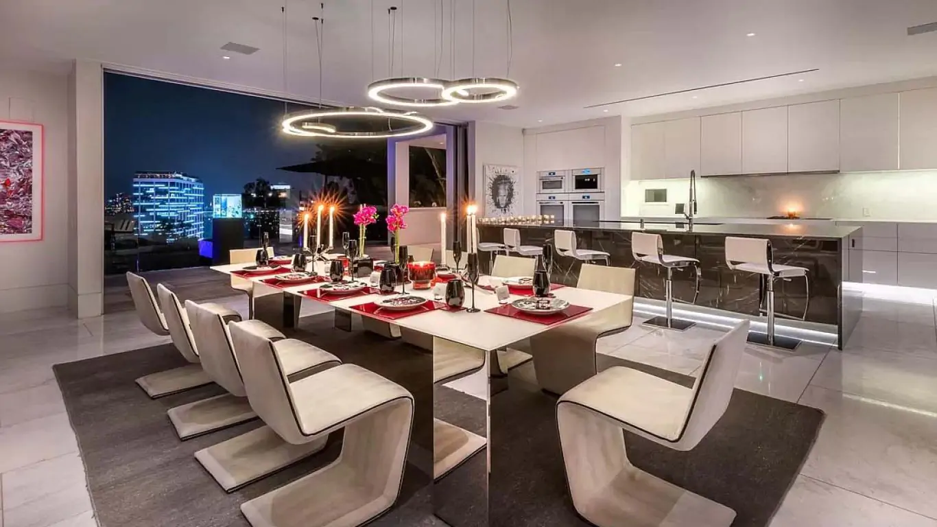 Villa Daphne | Los Angeles