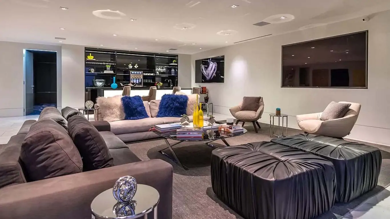 Villa Daphne | Los Angeles